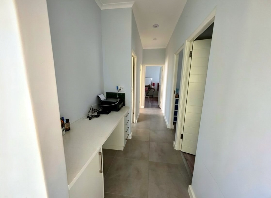 4 Bedroom Property for Sale in Sandown Western Cape
